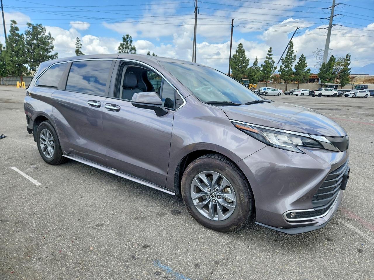 Toyota Sienna Xle