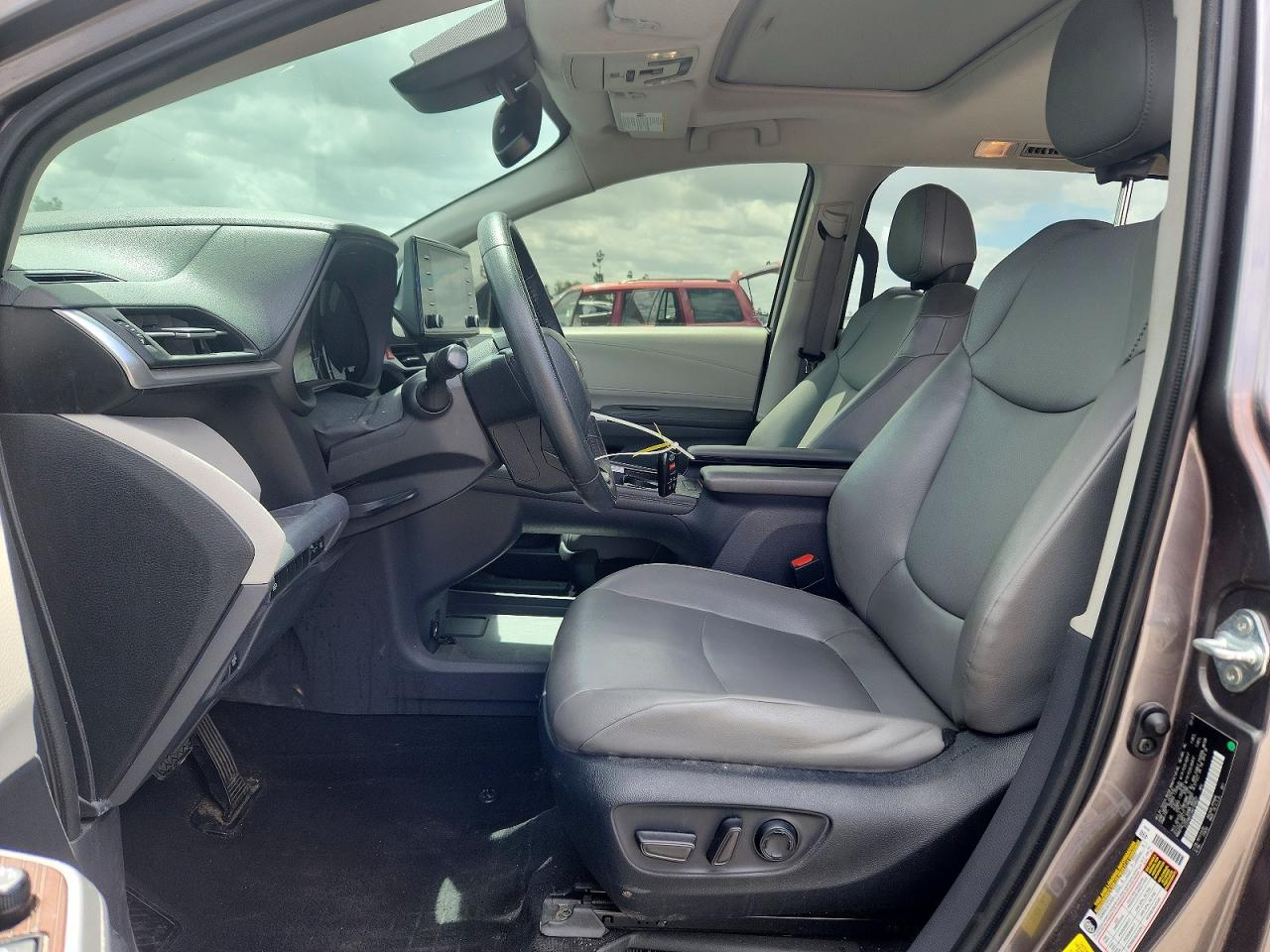 Toyota Sienna Xle