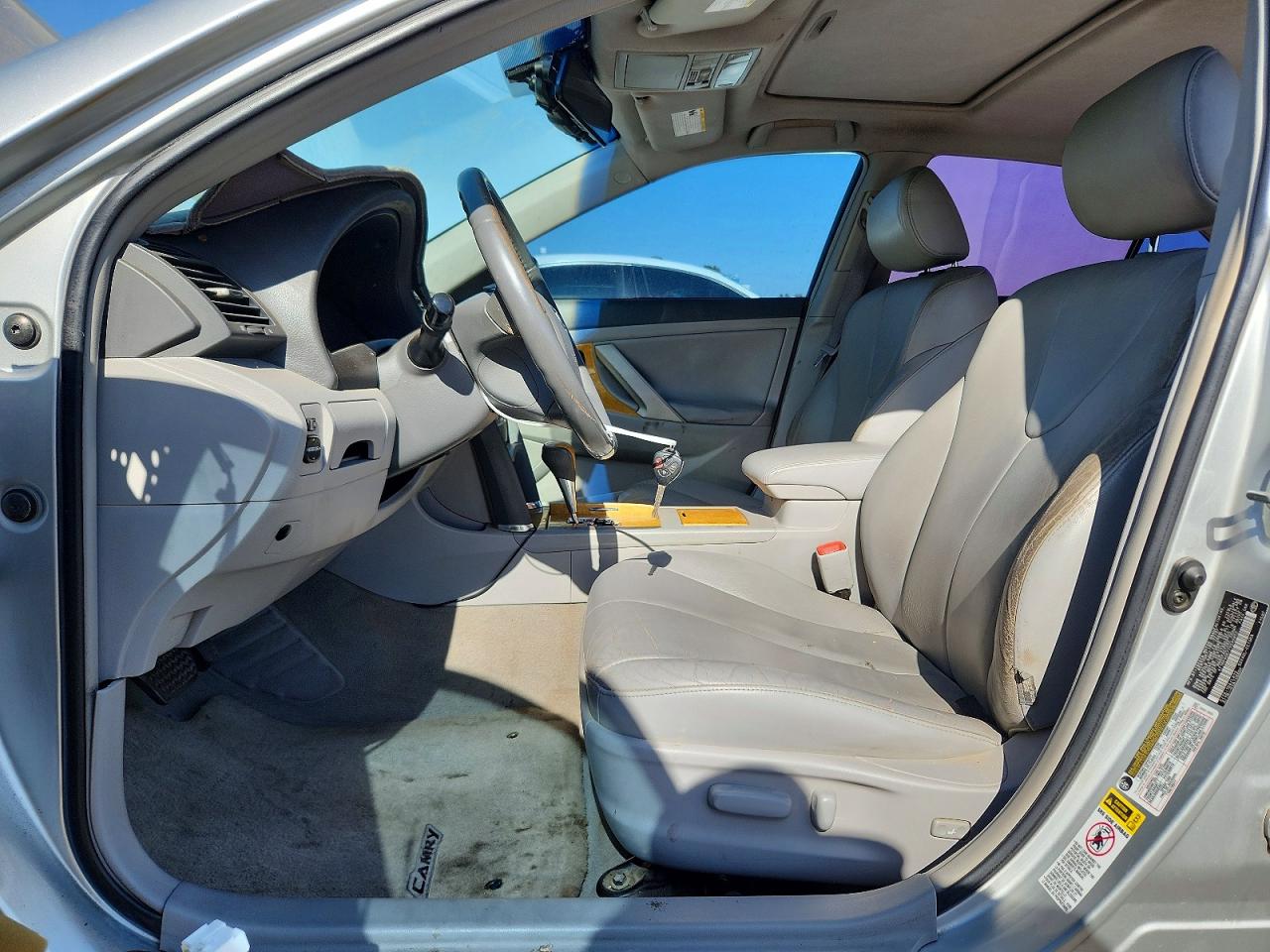Toyota Camry Xle V6