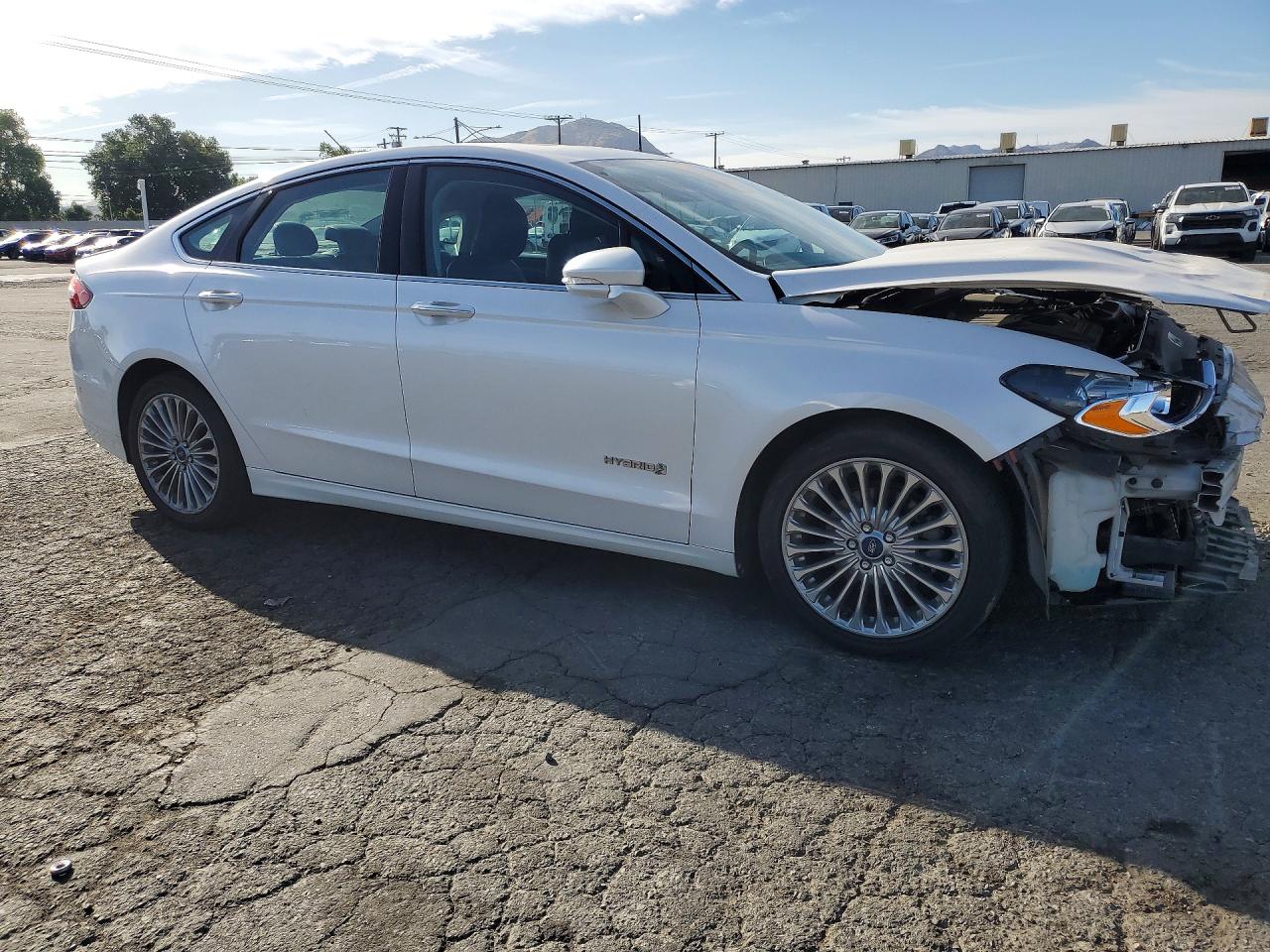 Ford Fusion Titanium Hev