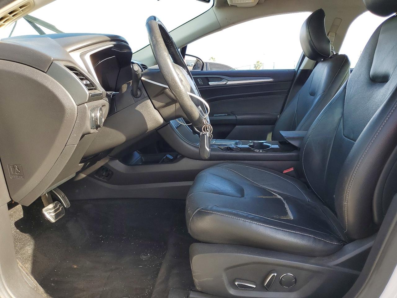 Ford Fusion Titanium Hev