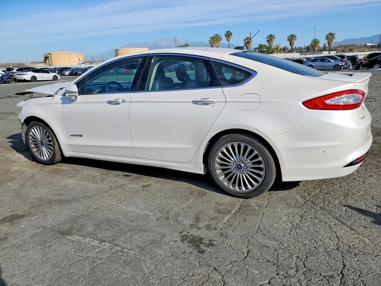Ford Fusion Titanium Hev