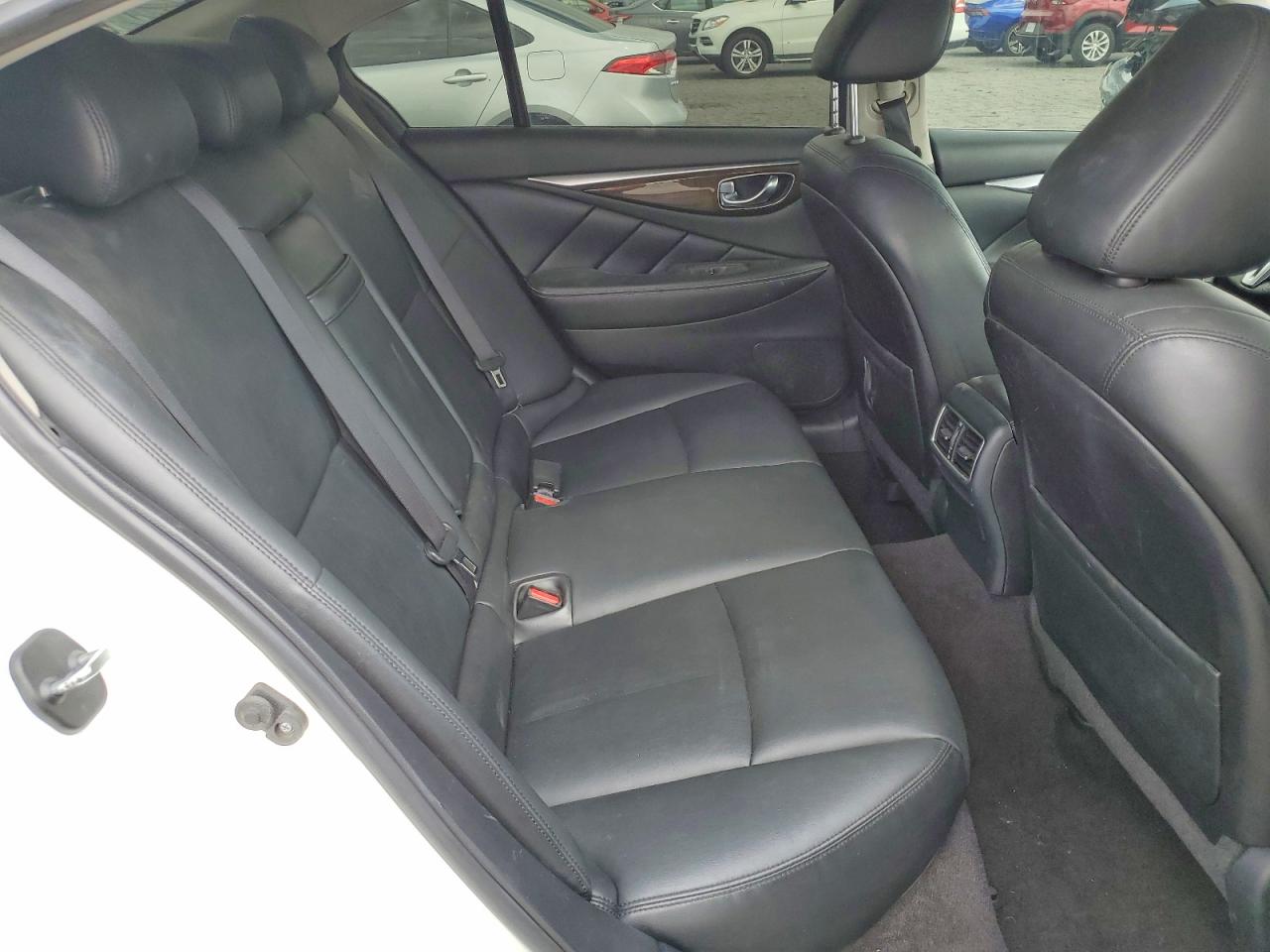 INFINITI Q50 3.0t Luxe