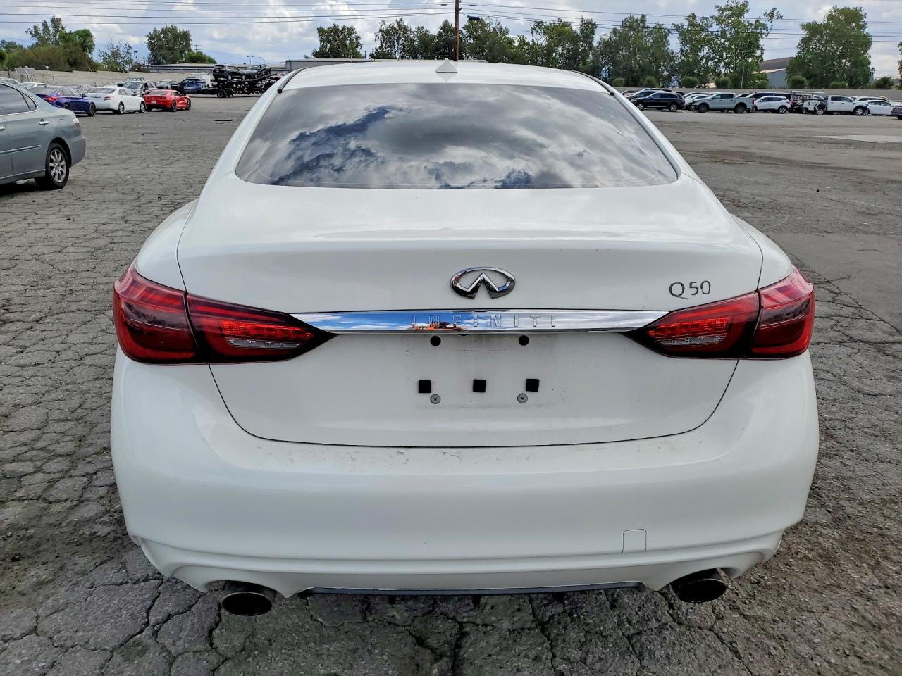 INFINITI Q50 3.0t Luxe
