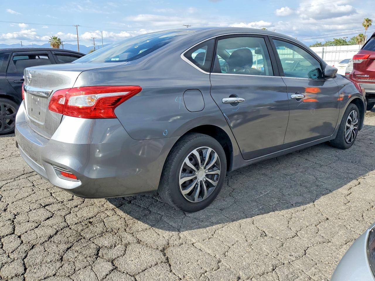Nissan Sentra S