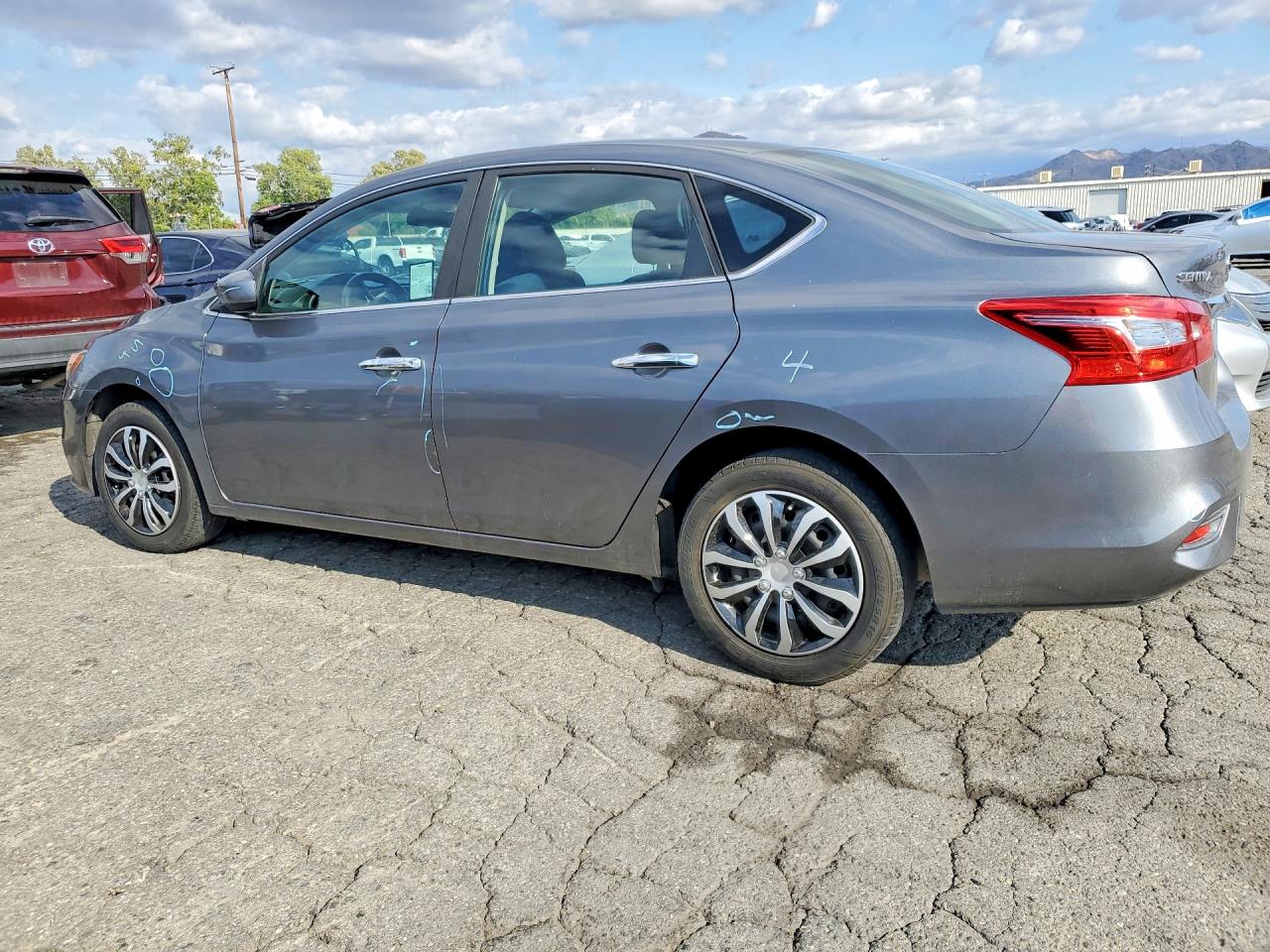 Nissan Sentra S