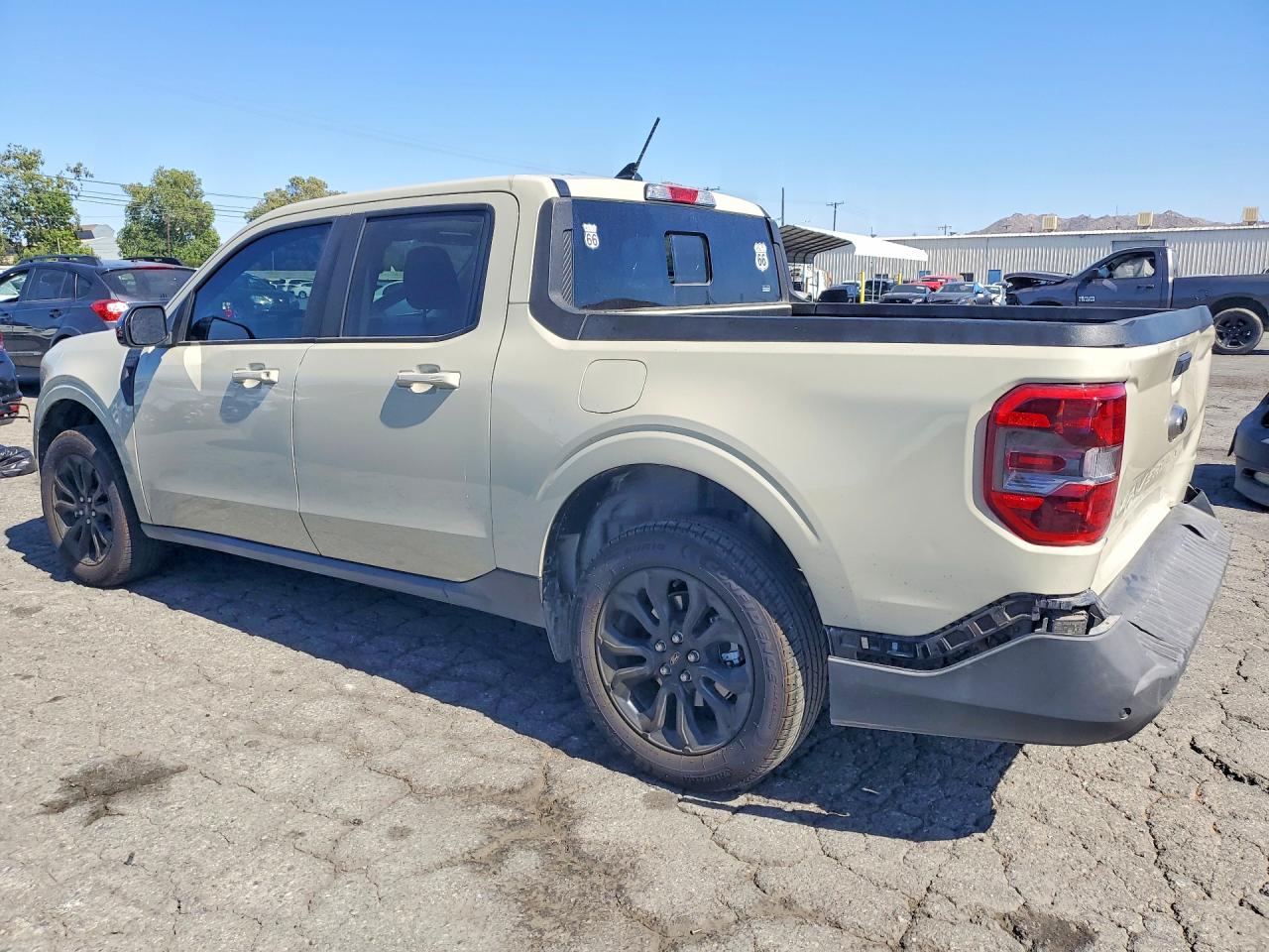 Ford Maverick Lariat