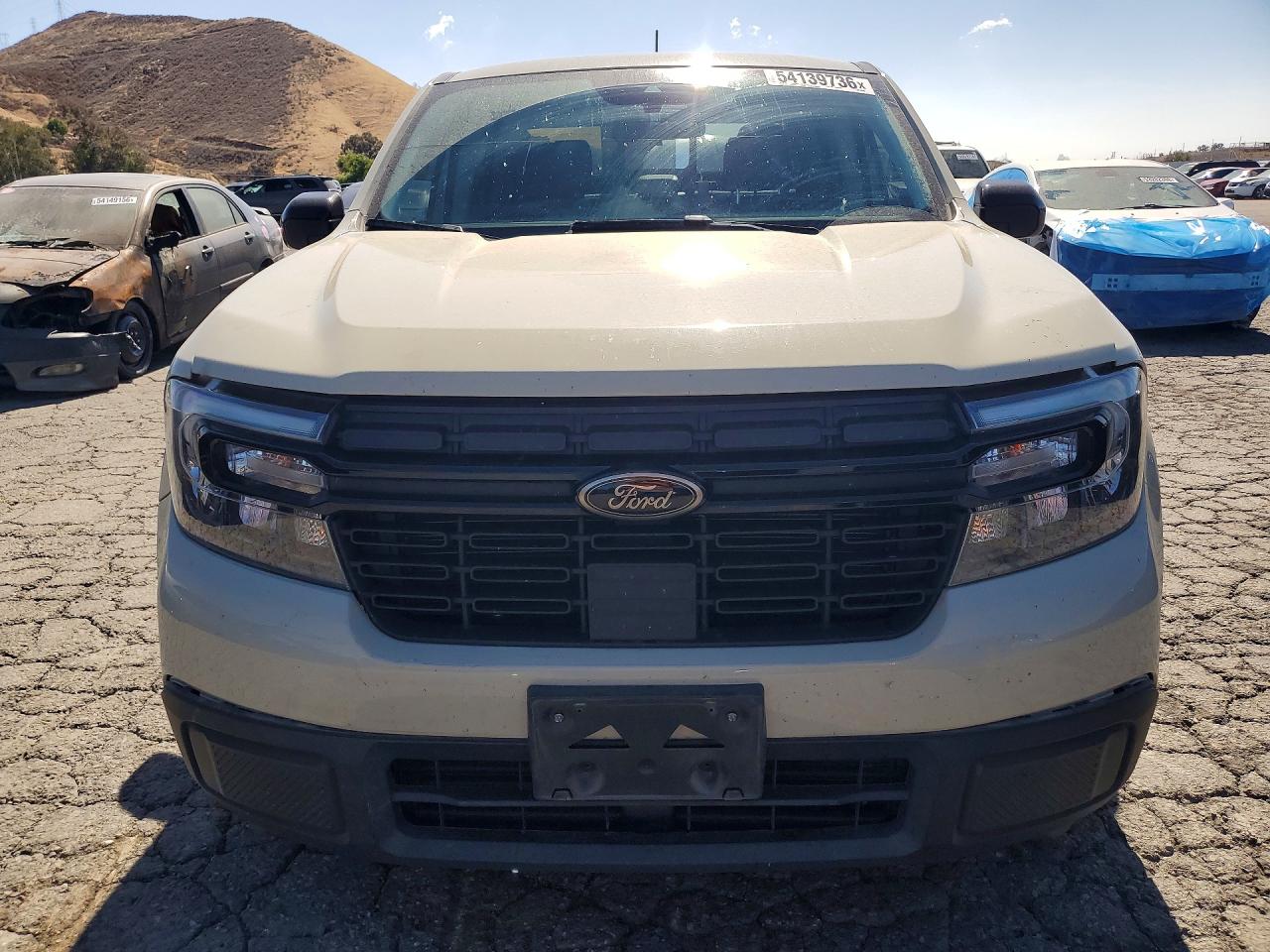 Ford Maverick Lariat
