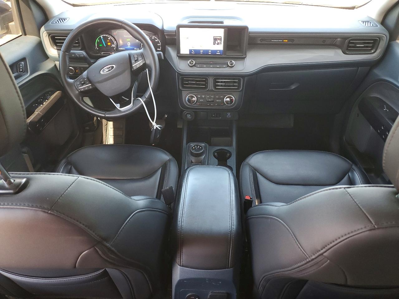 Ford Maverick Lariat