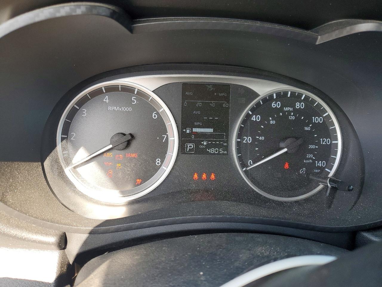 Nissan Versa S