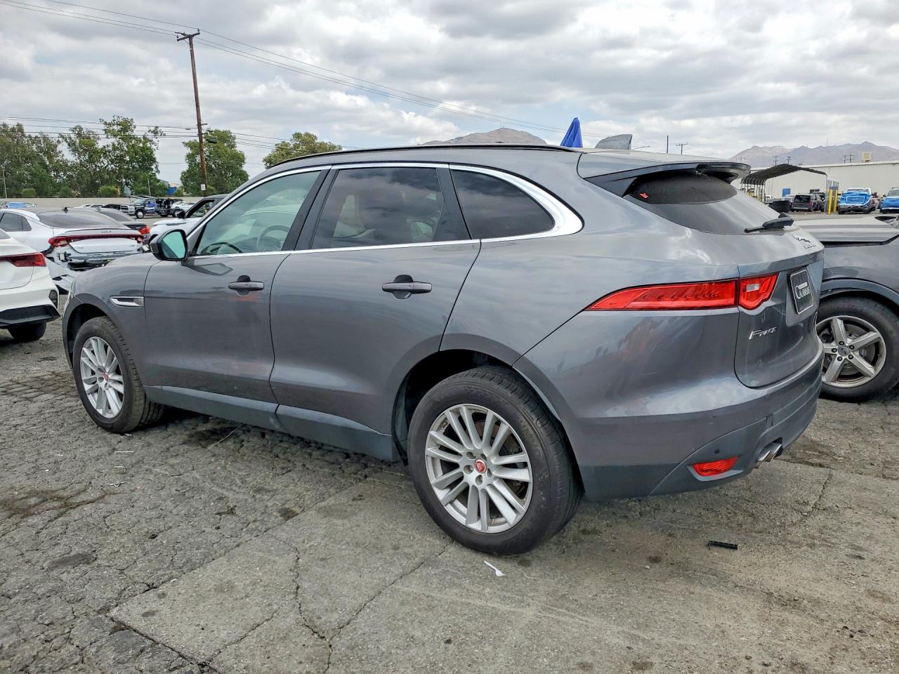 Jaguar F-PACE Prestige