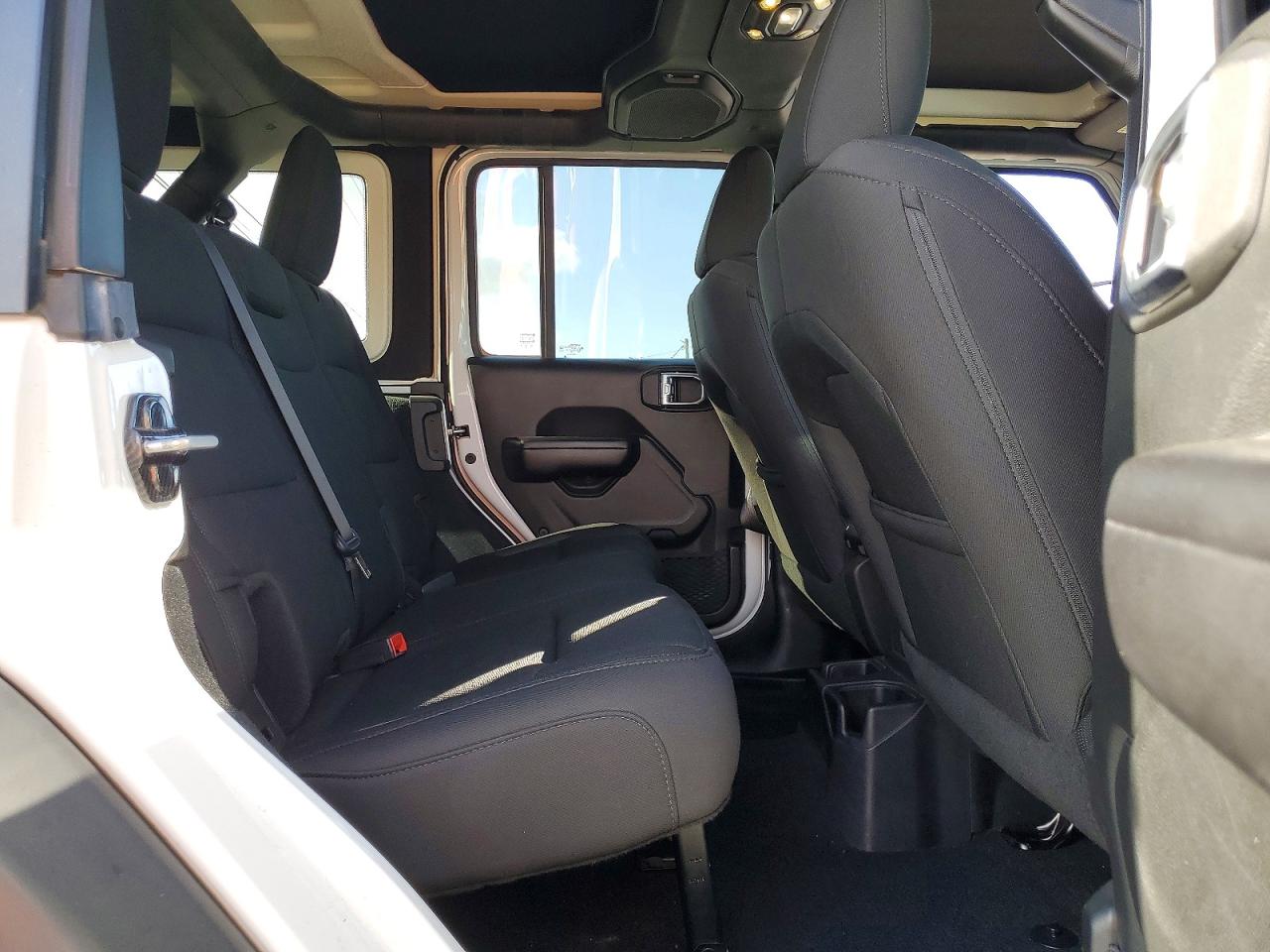 Jeep Wrangler Sport