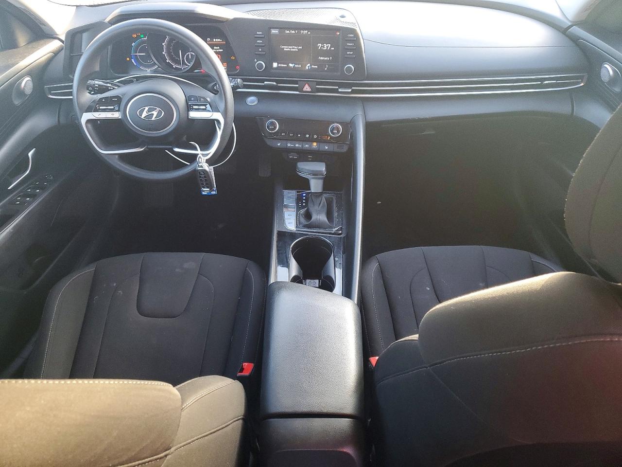 Hyundai ELANTRA Blue