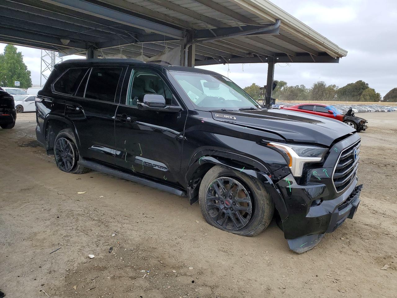 Toyota Sequoia Sr5