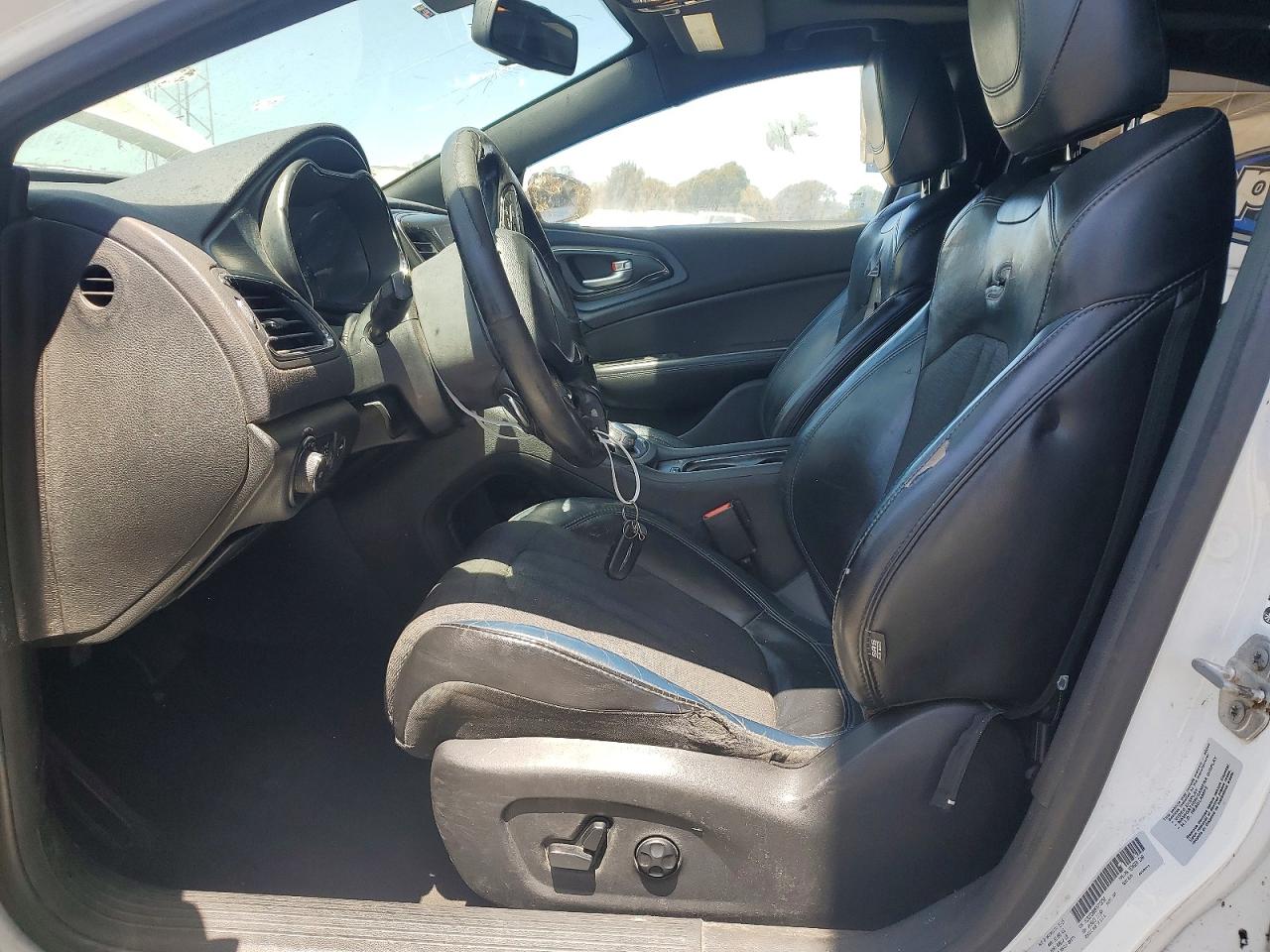 Chrysler 200 S