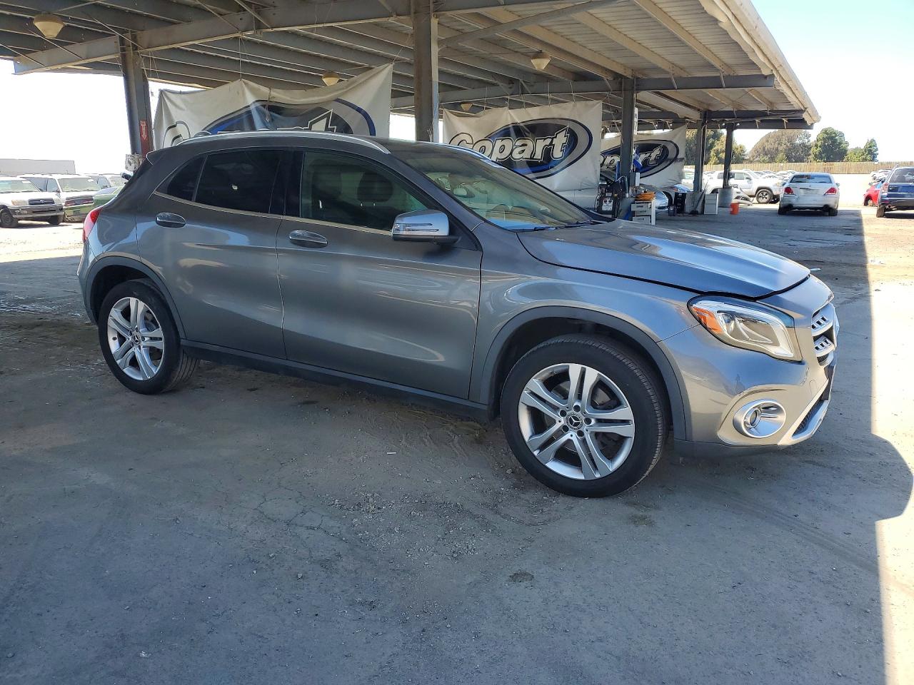 Mercedes-Benz GLA 250 4matic