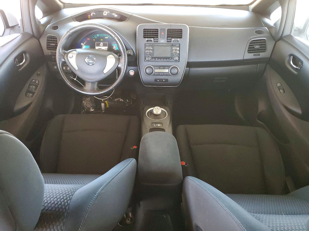 Nissan LEAF S