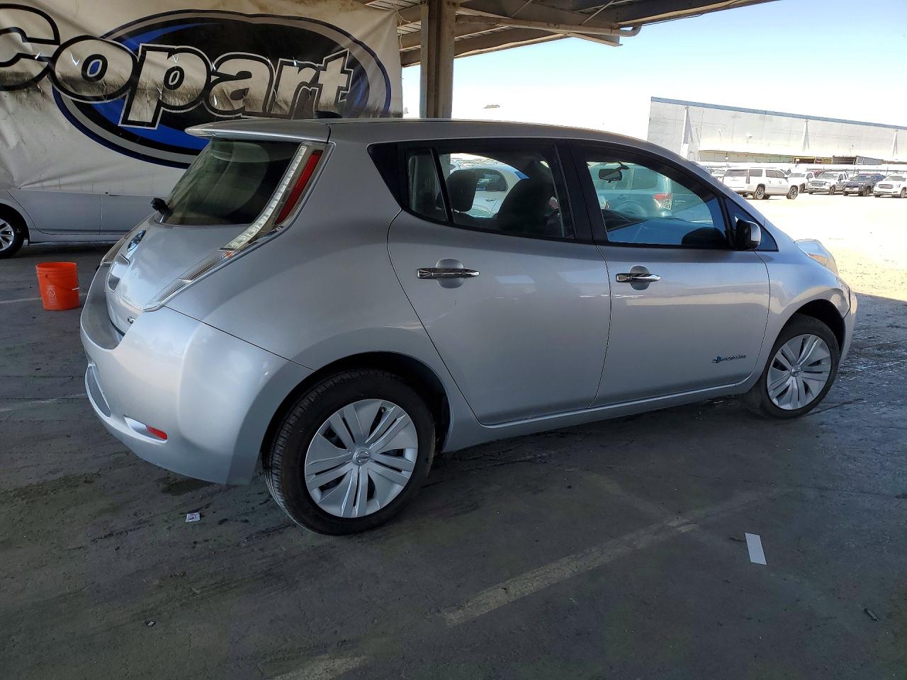 Nissan LEAF S