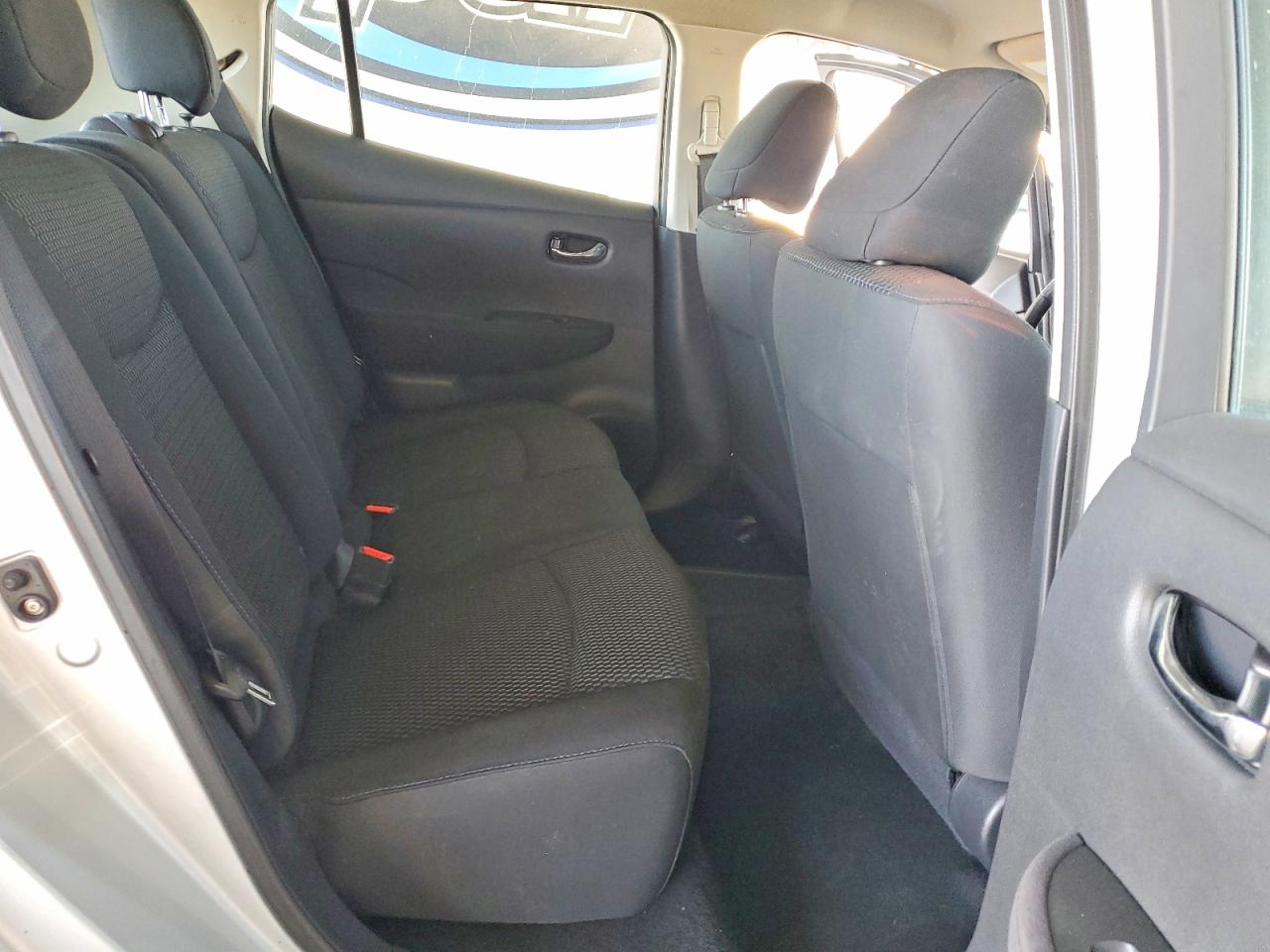 Nissan LEAF S