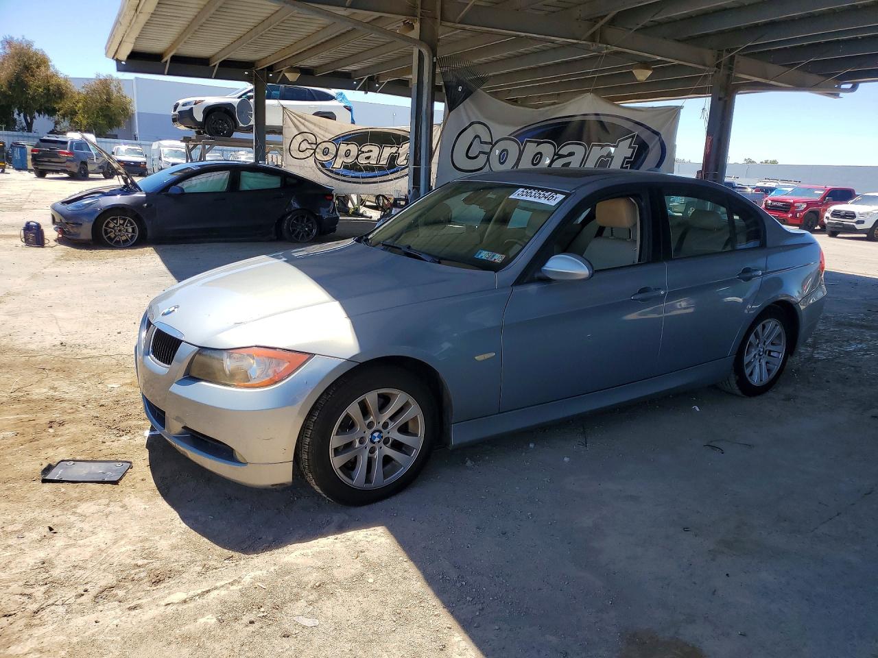 Salvage BMW 3 Series Image