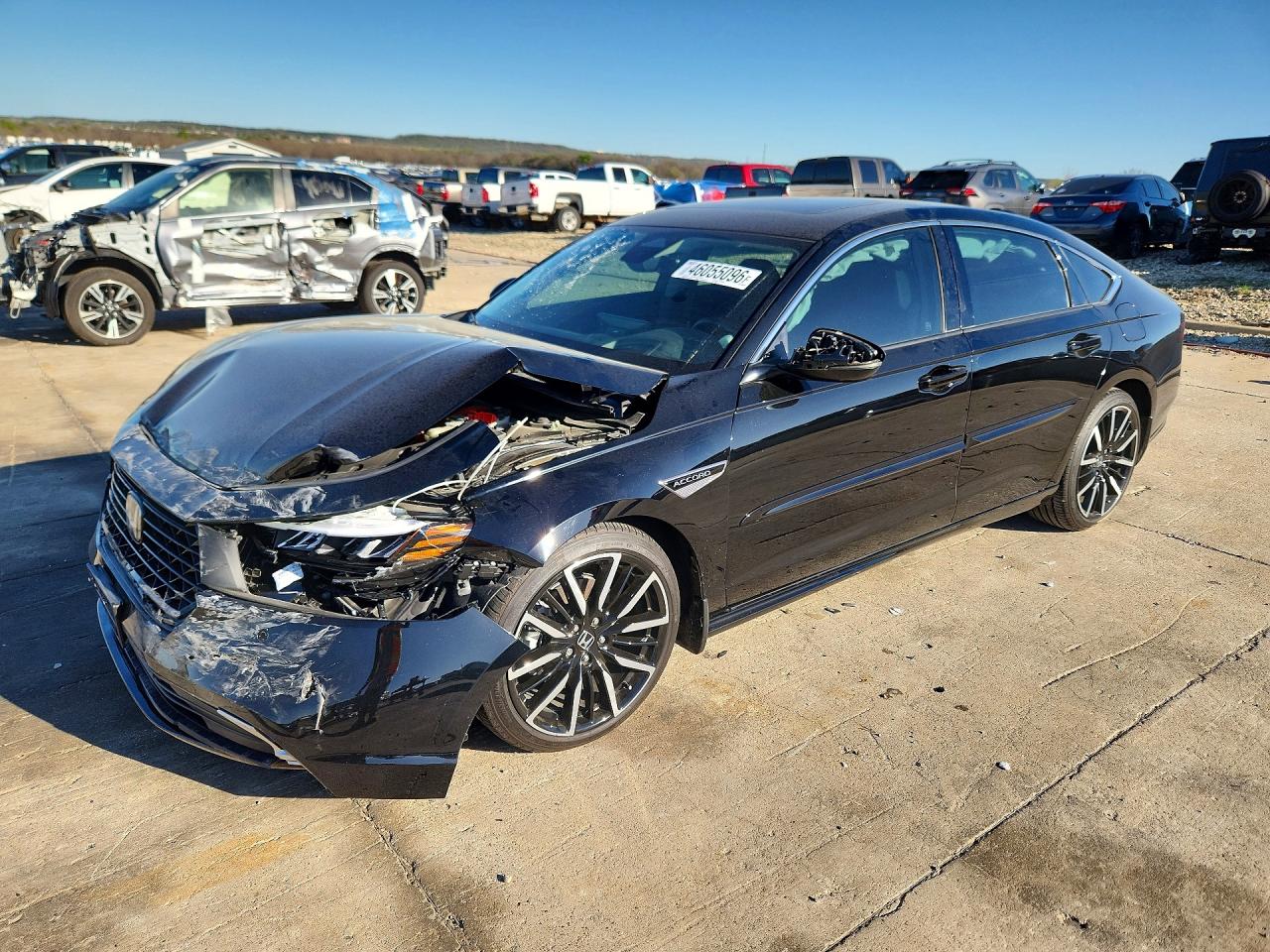 Salvage Honda Accord Image