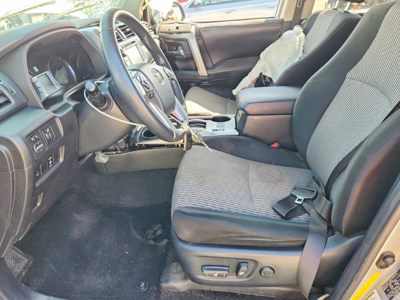 Toyota 4Runner Sr5