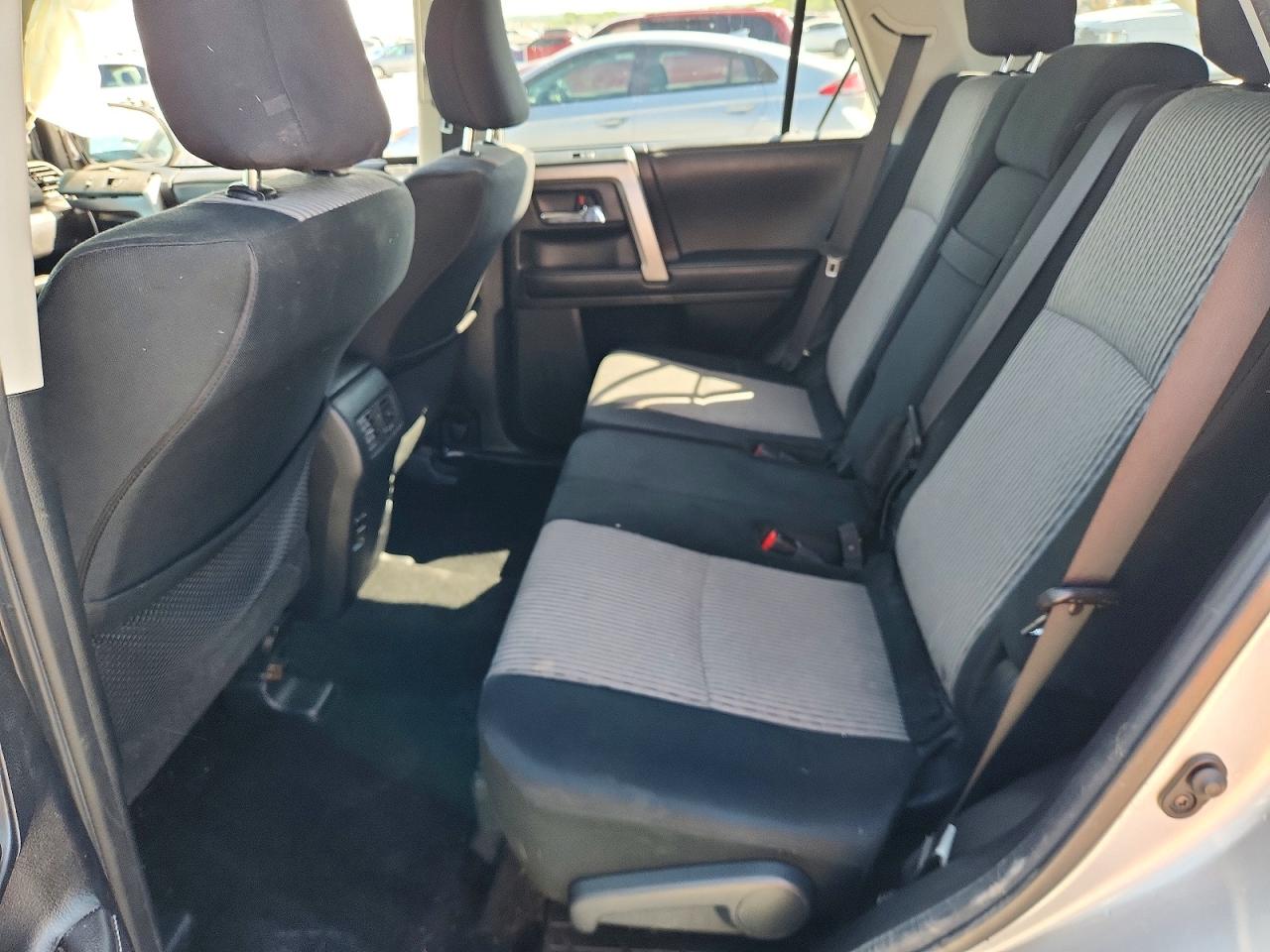 Toyota 4Runner Sr5