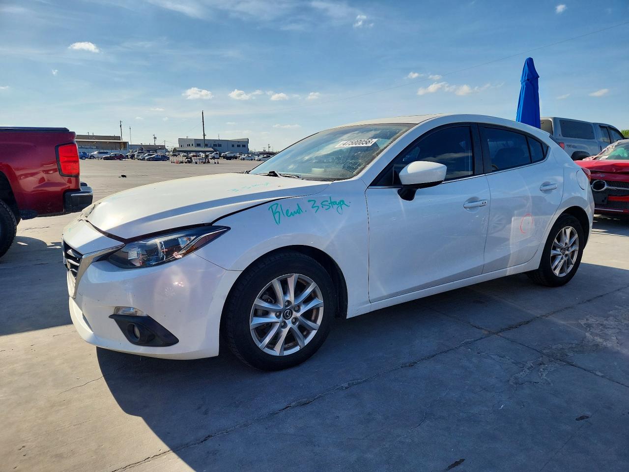Salvage Mazda 3 Image