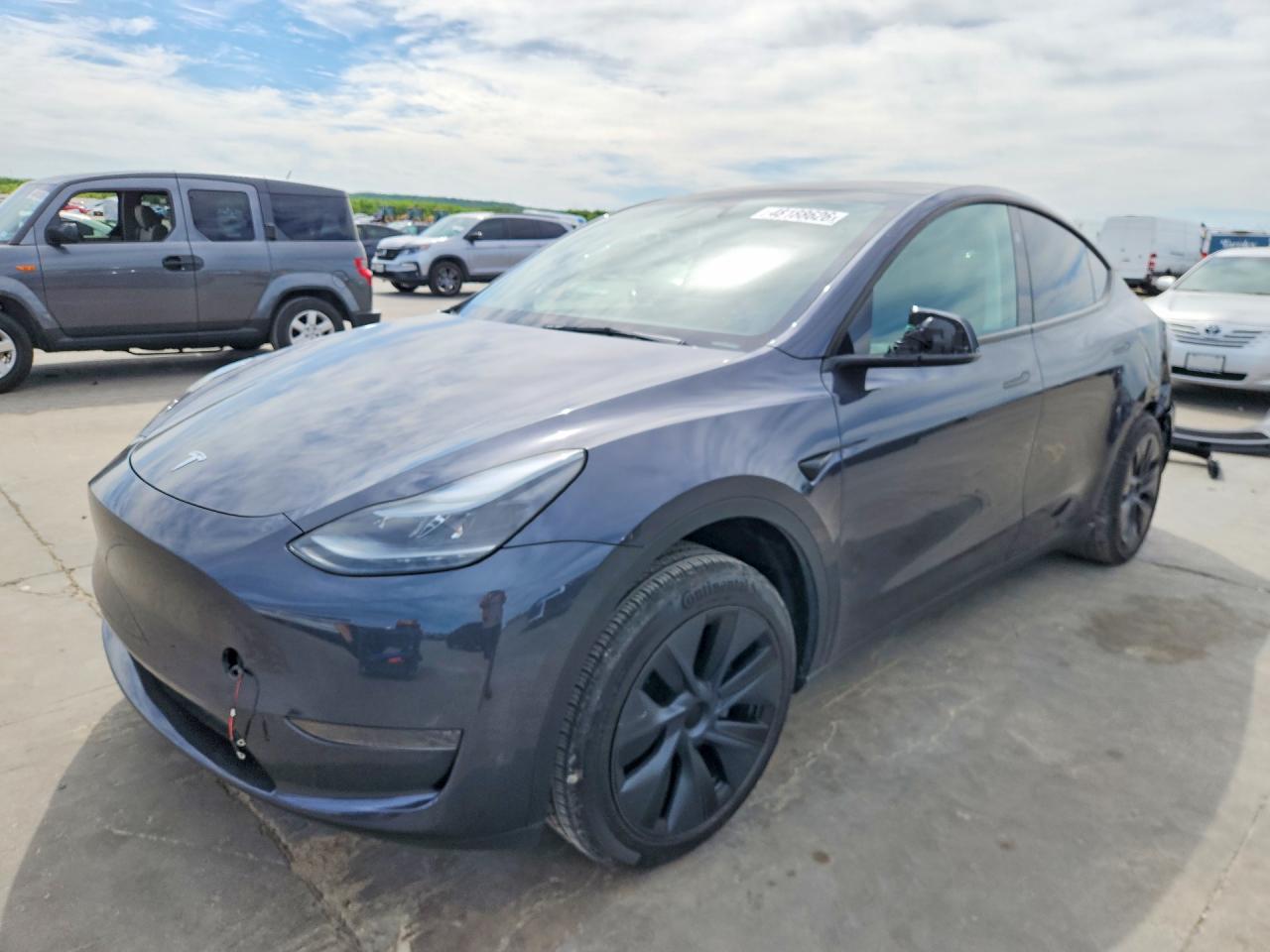 Salvage Tesla Model Y Image
