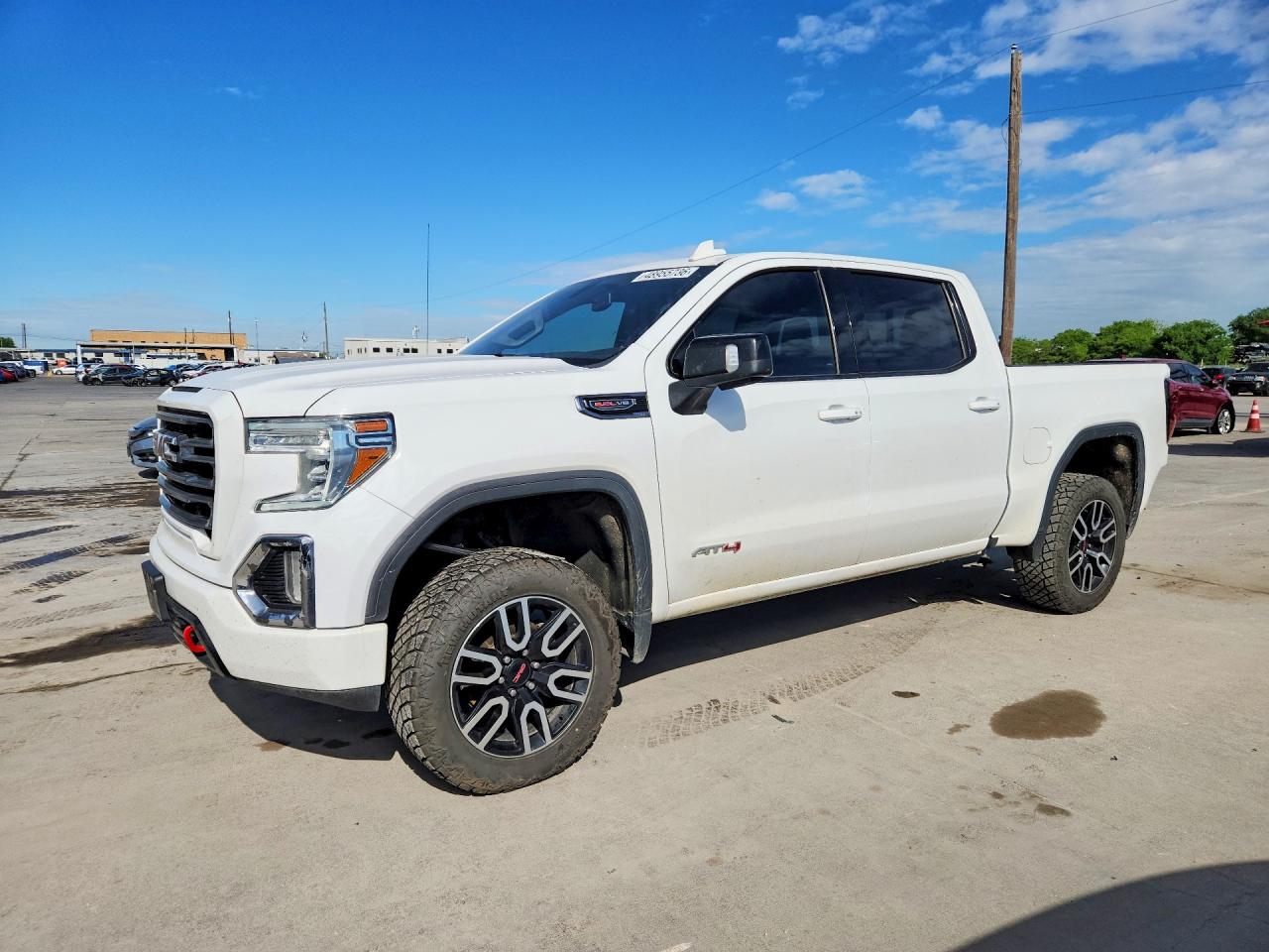 Salvage GMC Sierra Image