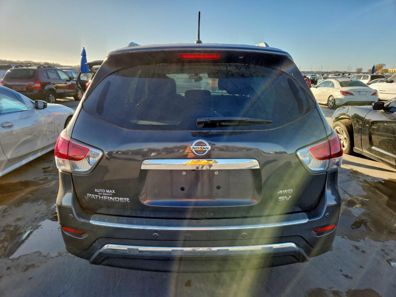 Nissan Pathfinder S