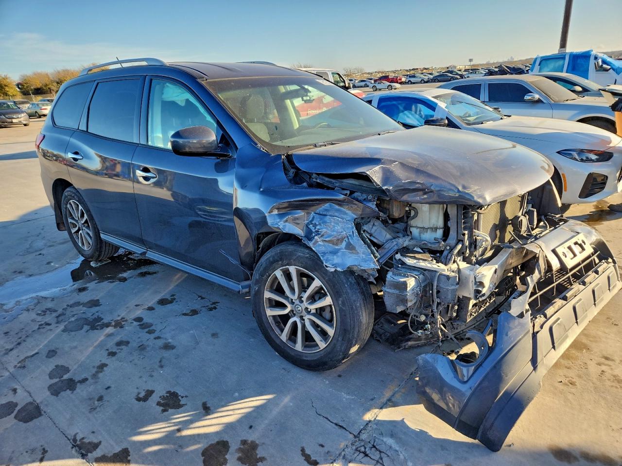 Nissan Pathfinder S