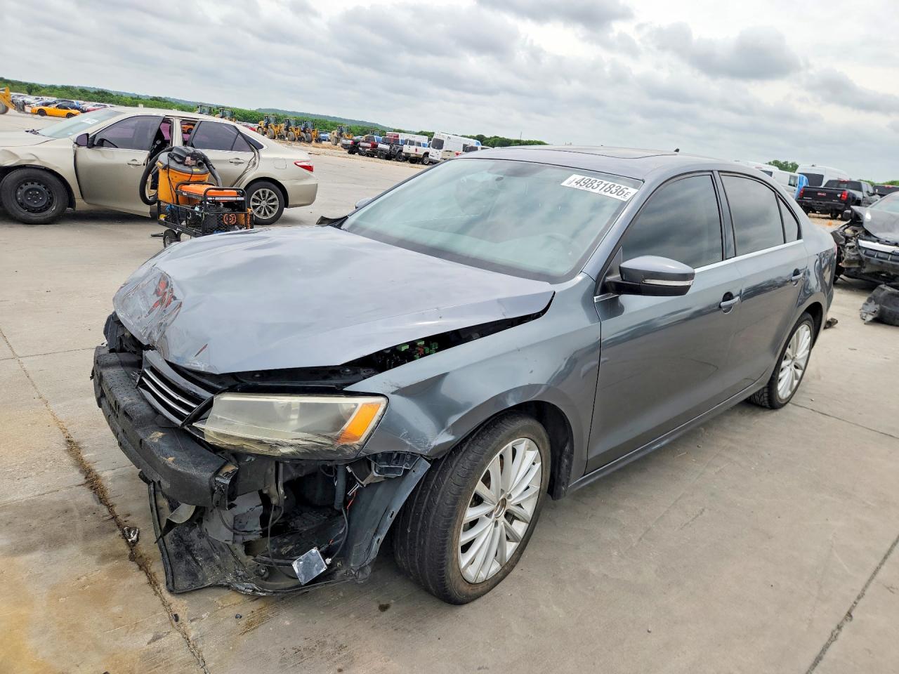 Salvage Volkswagen Jetta Image