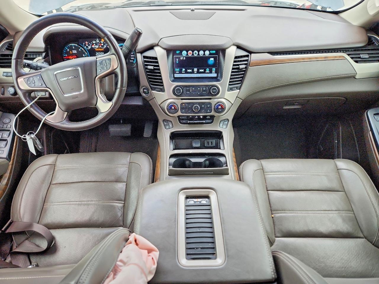 GMC Yukon Denali