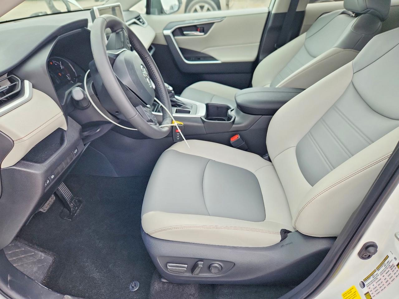 Toyota RAV4 Xle Premium