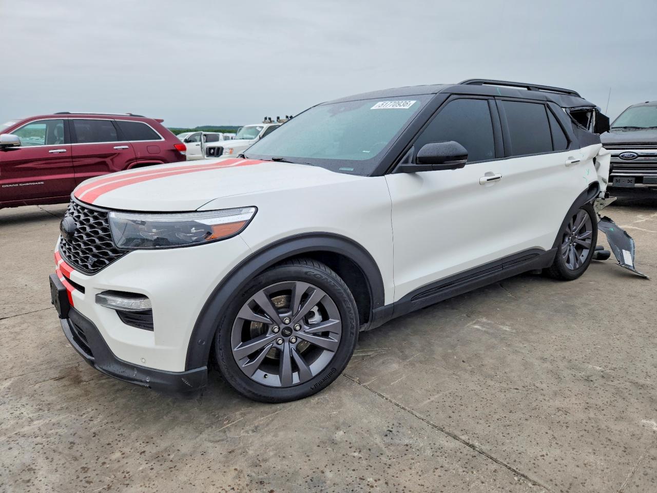 Salvage Ford Explorer Image