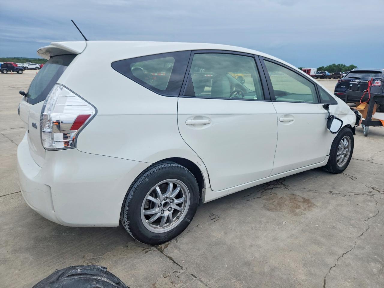 Toyota Prius v Three