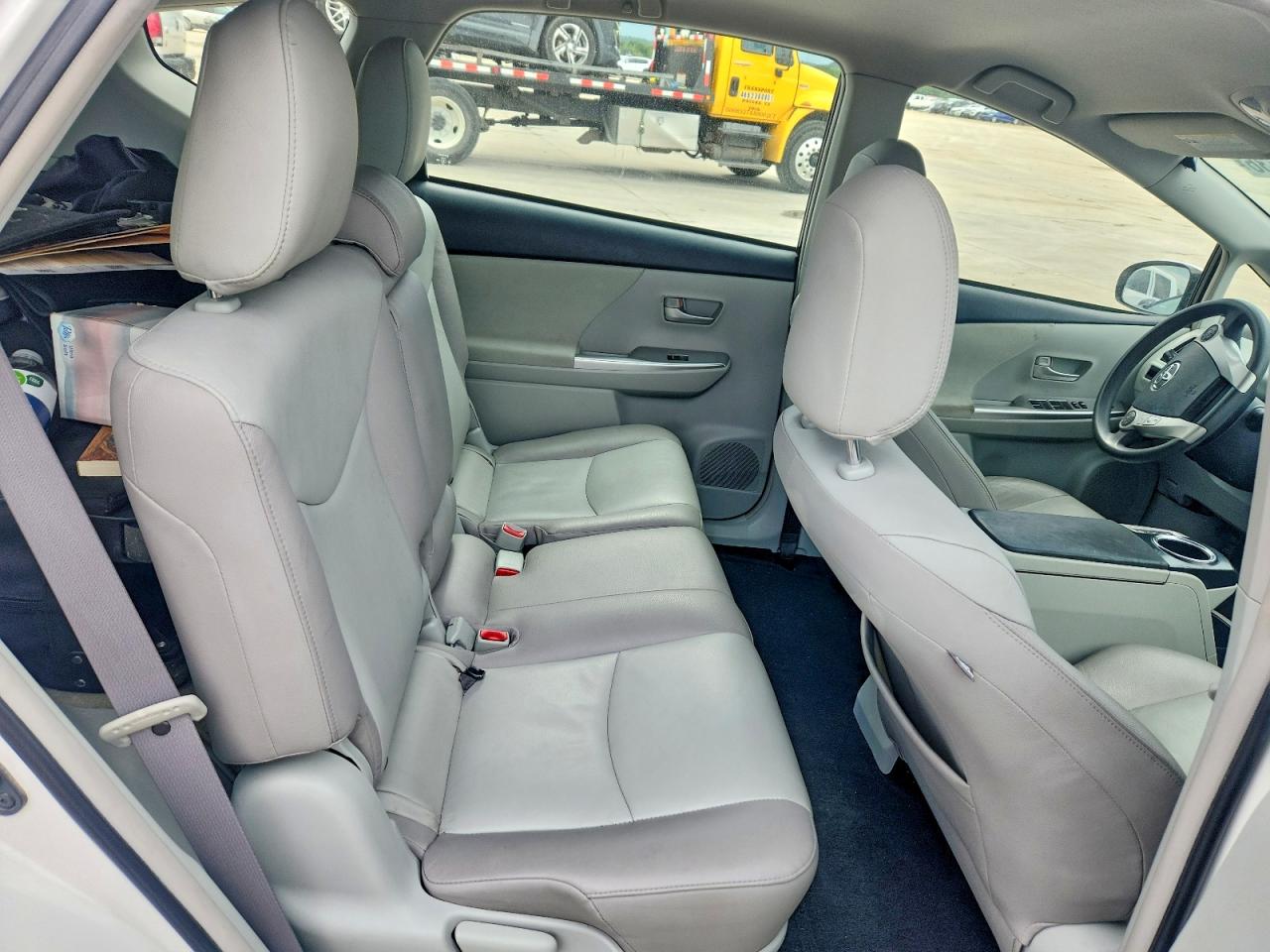 Toyota Prius v Three