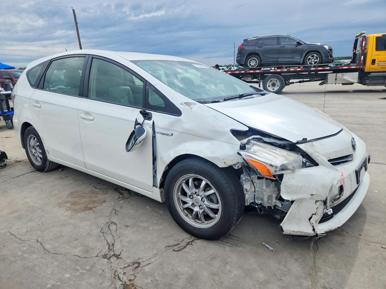 Toyota Prius v Three