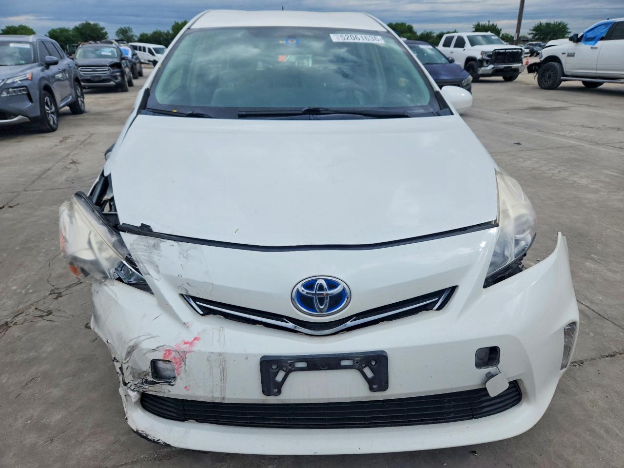 Toyota Prius v Three