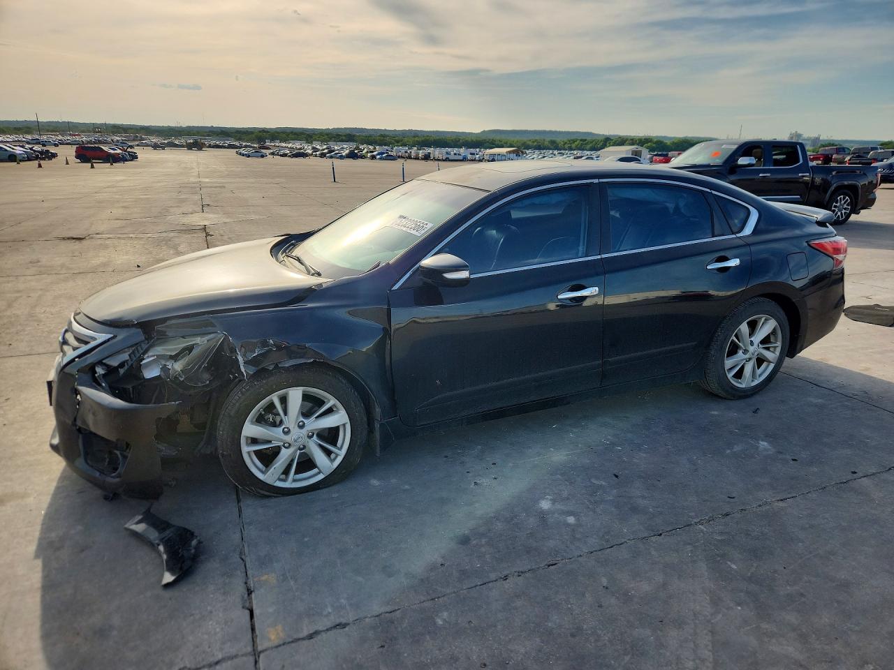 Salvage Nissan Altima Image