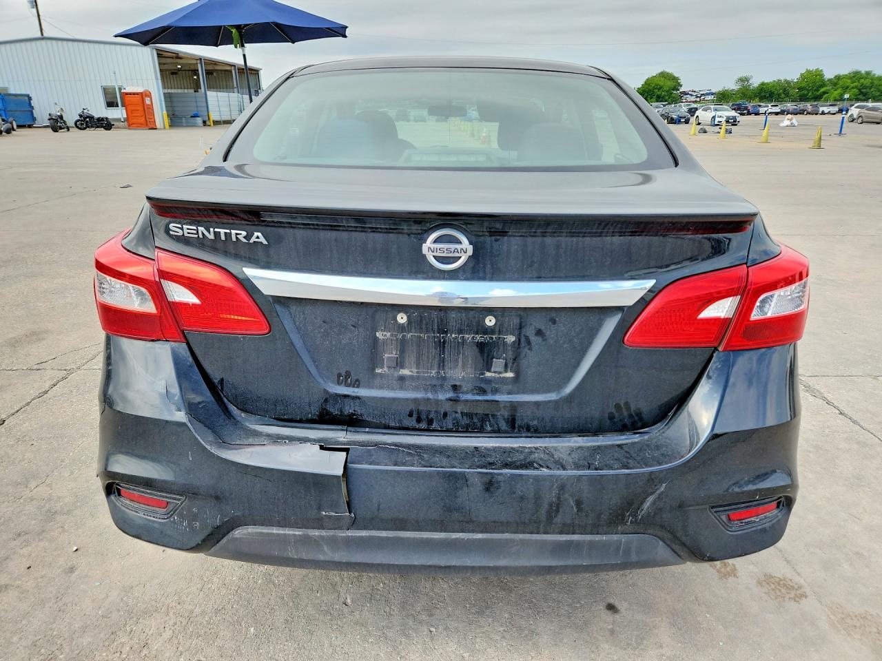 Nissan Sentra S
