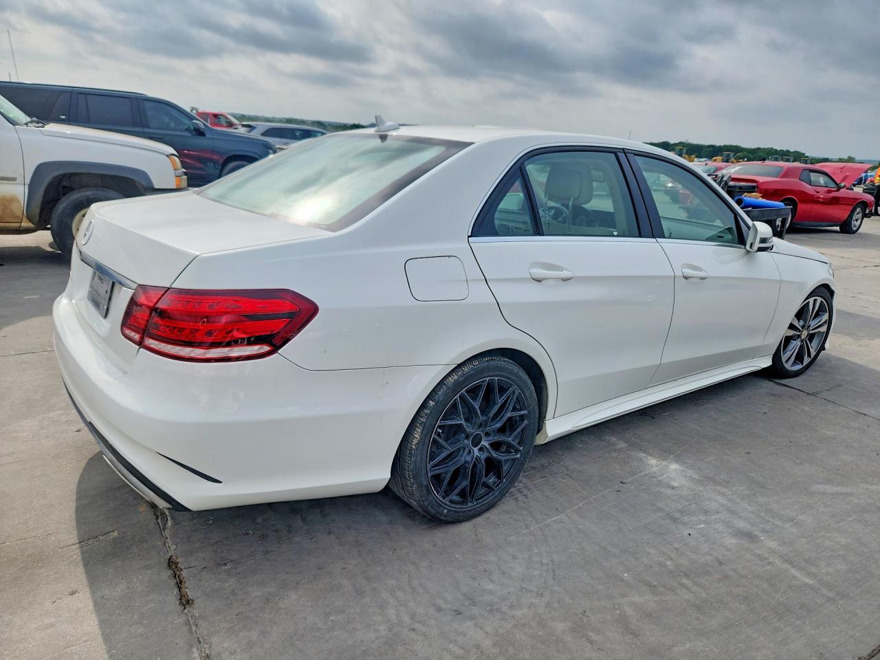 Mercedes-Benz E-Class 350