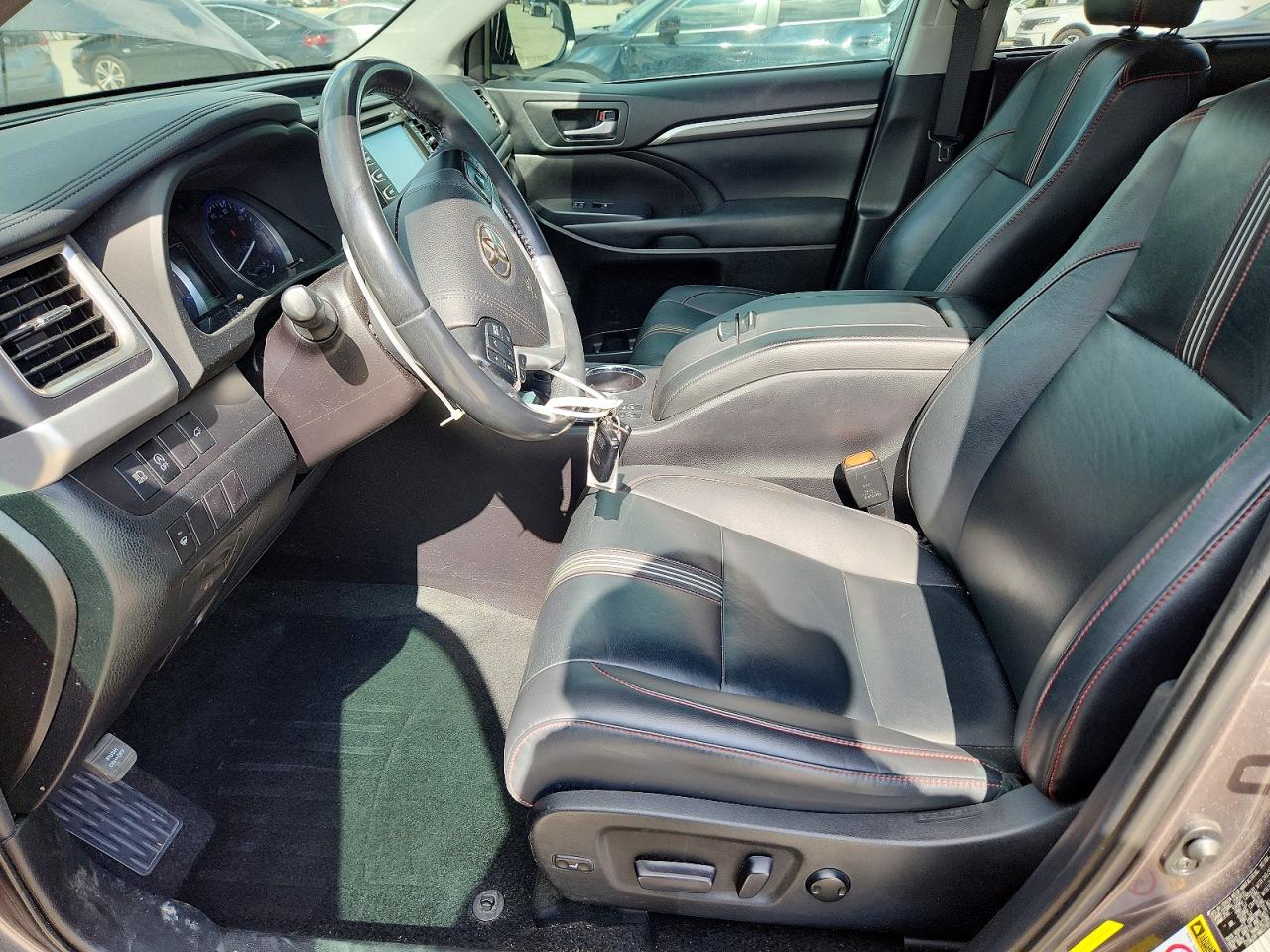 Toyota Highlander Se