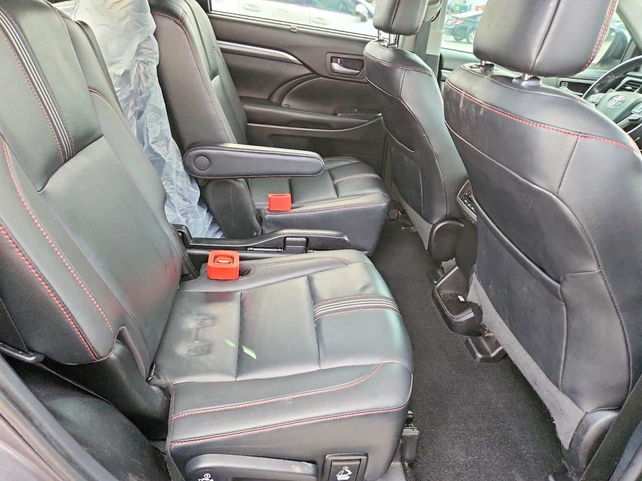 Toyota Highlander Se
