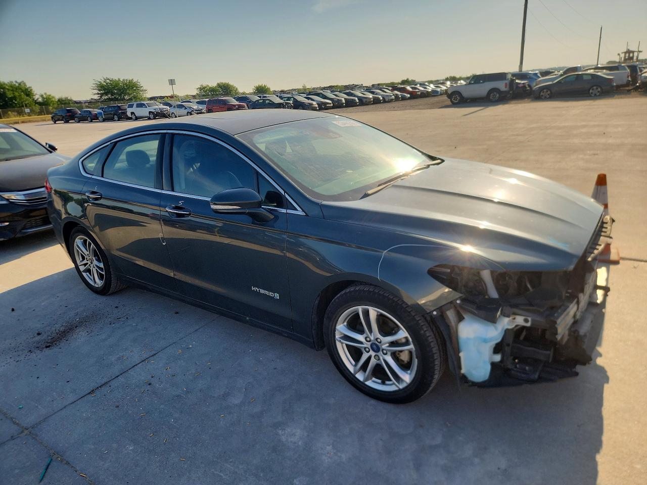 Ford Fusion Titanium Hev