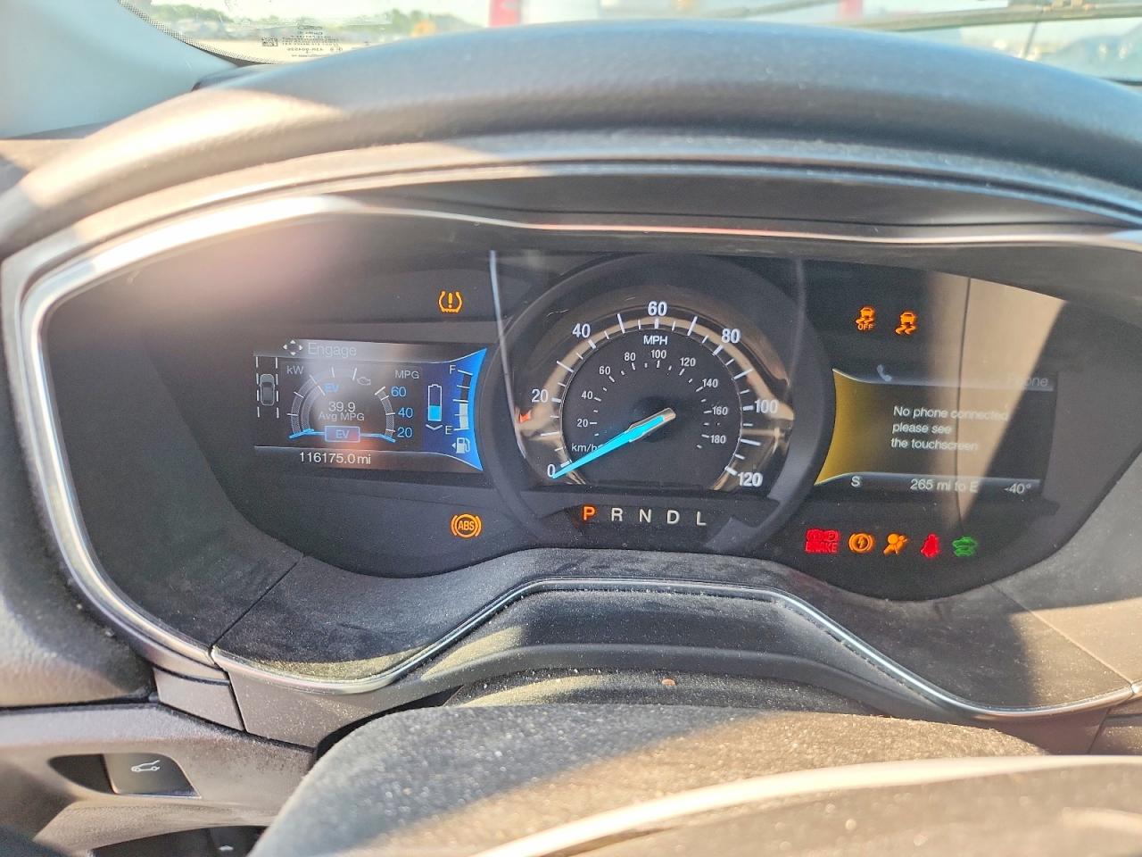 Ford Fusion Titanium Hev