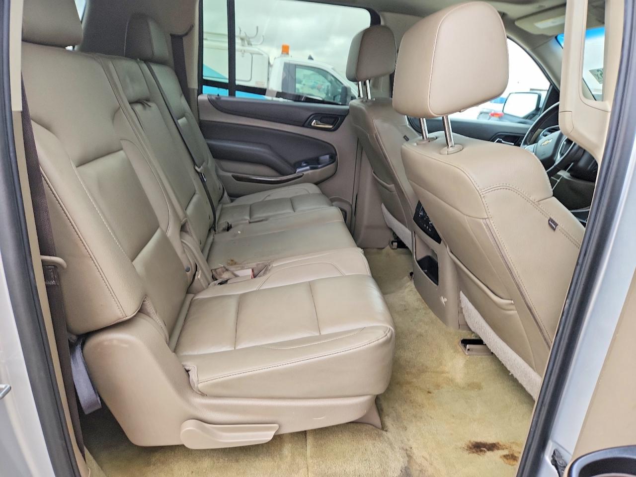 Chevrolet Suburban C1500 Lt