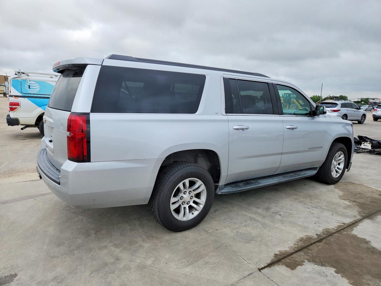 Chevrolet Suburban C1500 Lt
