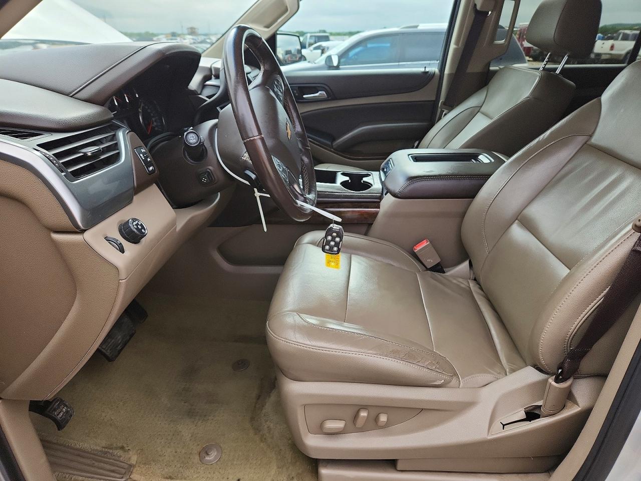 Chevrolet Suburban C1500 Lt